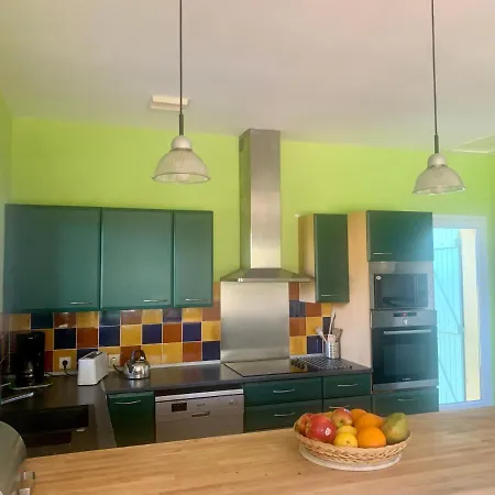 Вилла Maison T5 Les Oliviers Avec Piscine Йер